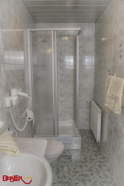 Ferienhotel Dobler Weissenbach am Lech Oda fotoğraf